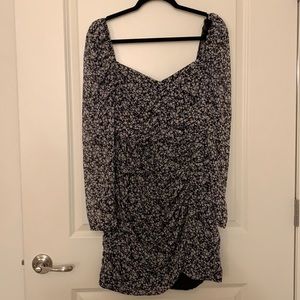 ASTR THE LABEL Puffed Sleeve Floral Dress